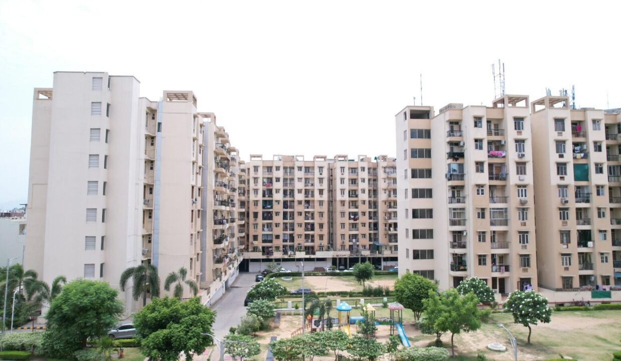 flats in jurs country haridwar