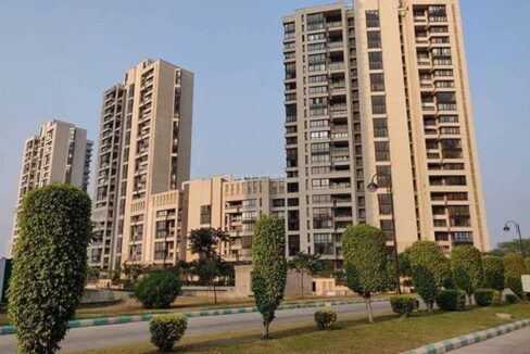 Jaypee Greens Crescent Court Jaypee Greens Greater Noida| Price List & Brochure Floor Plan Plots| House| Villas| Apartments | Flats in Resale| Sale| Rent