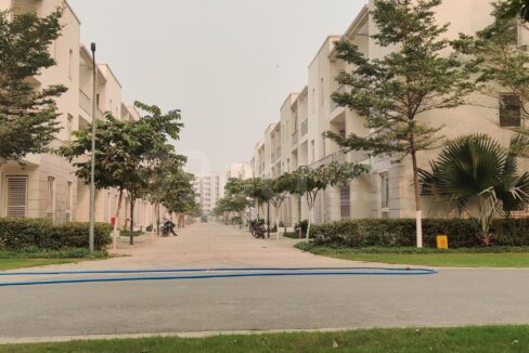 Godrej Golf Links Crest Sector 27 Greater Noida| Price List & Brochure Floor Plan Plots| House| Villas| Apartments | Flats in Resale| Sale| Rent