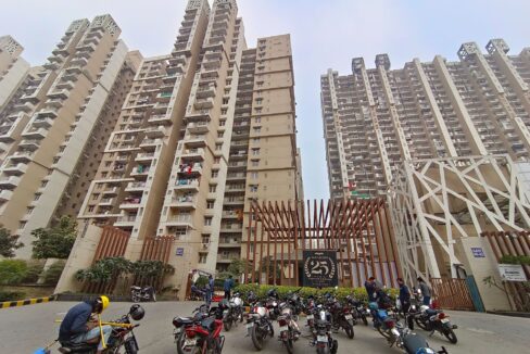 Mahagun Mywoods Phase 1 Sector 16C Greater Noida| Price List & Brochure Floor Plan Plots| House| Villas| Apartments | Flats in Resale| Sale| Rent