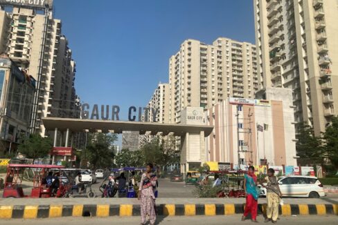 Gaur City 4th Avenue Sector 4 Greater Noida | Price List & Brochure Floor Plan Plots| House| Villas| Apartments | Flats in Resale| Sale| Rent