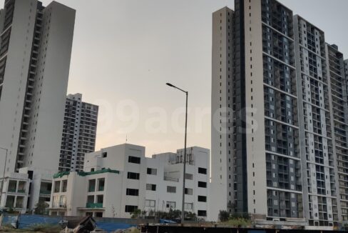 Godrej Woods Sector 43 Noida | Price List & Brochure