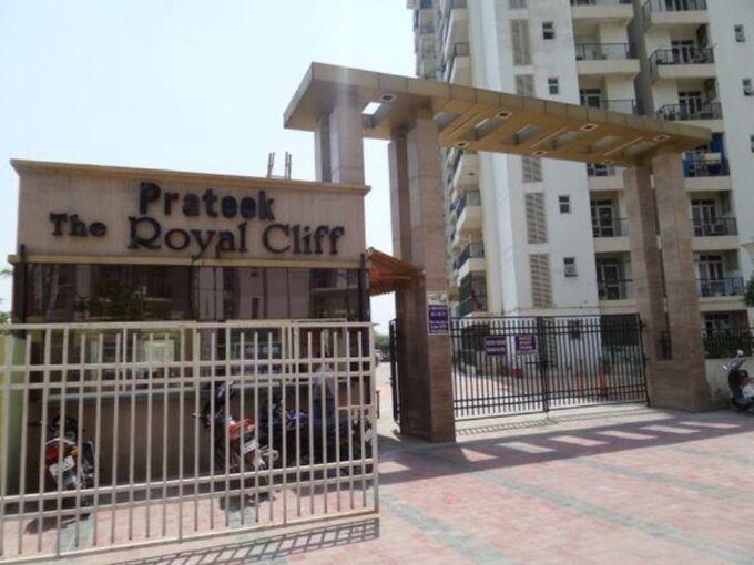 Prateek The Royal Cliff Crossing Republik Ghaziabad
