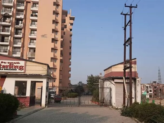 Parsvnath Sterling in Grand Trunk Road Ghaziabad