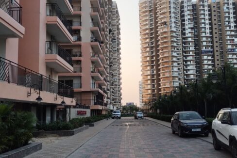 Arocon Rainbow NH 24 Highway Ghaziabad