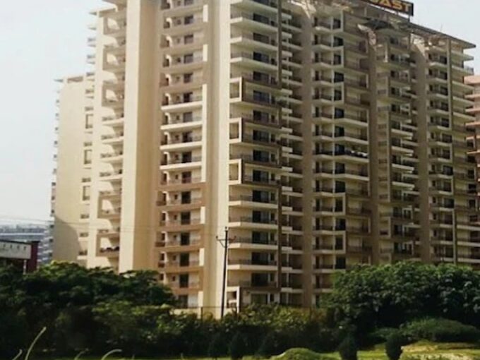 SKB Gold Coast Crossing Republik Ghaziabad
