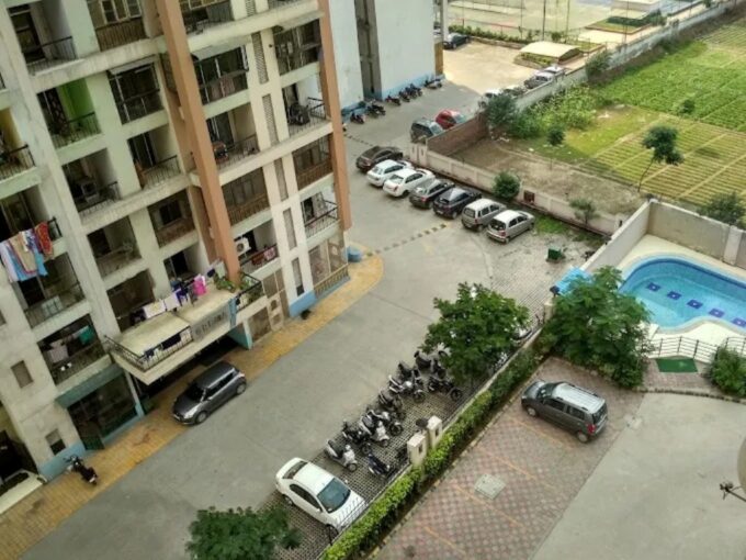 Divyansh Fabio Crossing Republik Ghaziabad