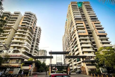 Gaur Global Village Crossing Republik Ghaziabad