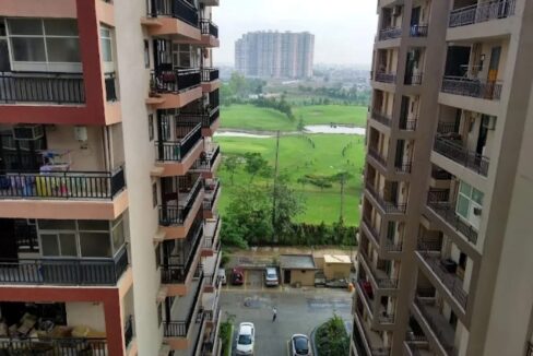 Arocon Golf Ville Resale Flats in Crossing Republik Ghaziabad