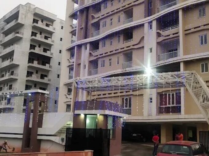 Ready to Move Flats in Shri Tulsi Sky City Patholi Agra
