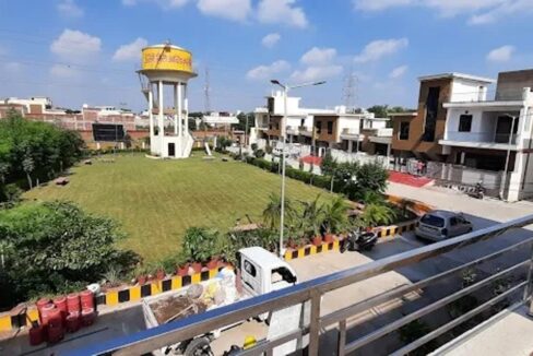 Ready To Move Luxury Villas / Bungalow in Uttam Giri Orchid Paschim Puri Agra