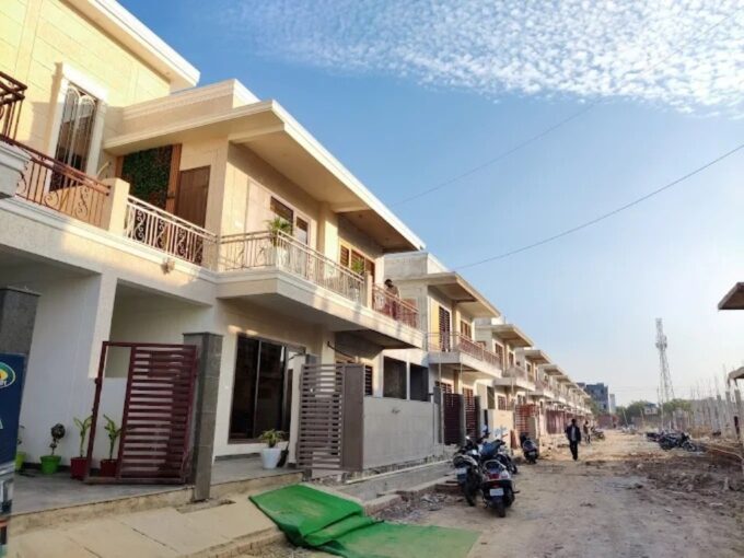 Ready to Move Villas/Houses for sale in Krishna Valley Shastripuram Agra