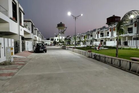 D R Dwarika Green Valley Dehtora Agra