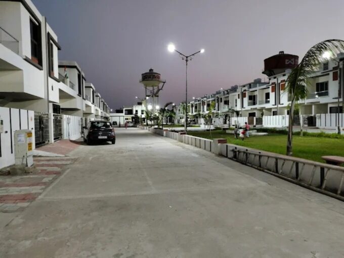 D R Dwarika Green Valley Dehtora Agra