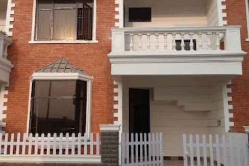 Luxury Villas / Bungalow in  Wadhwa Palm Regency Tajganj Agra
