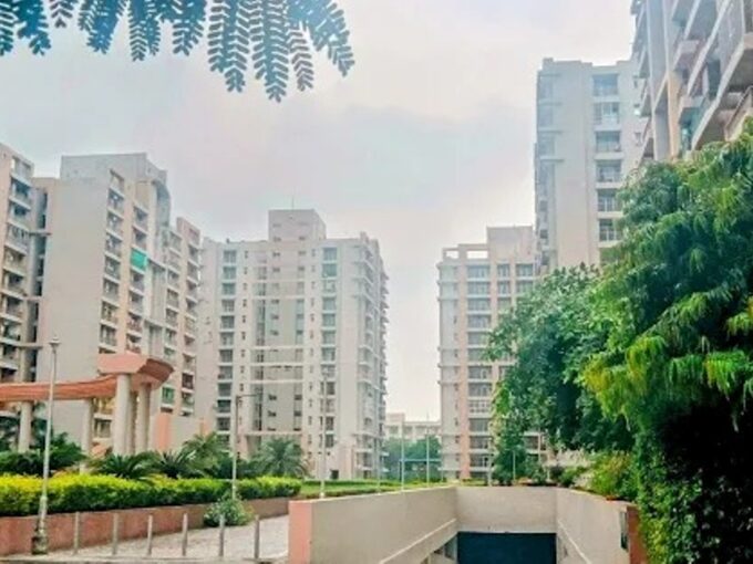 Buy 2 BHK Flats for Resale in ADA Heights Agra