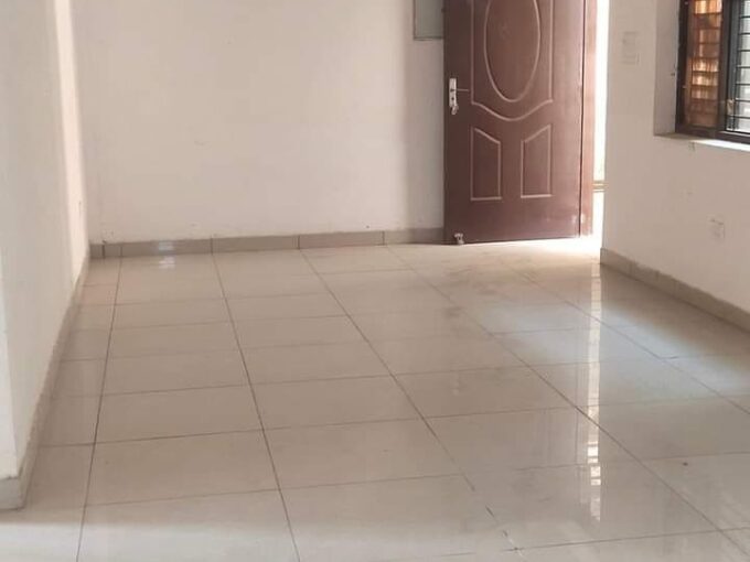 Flats for Resale in Radhey Heights Paschim Puri Agra